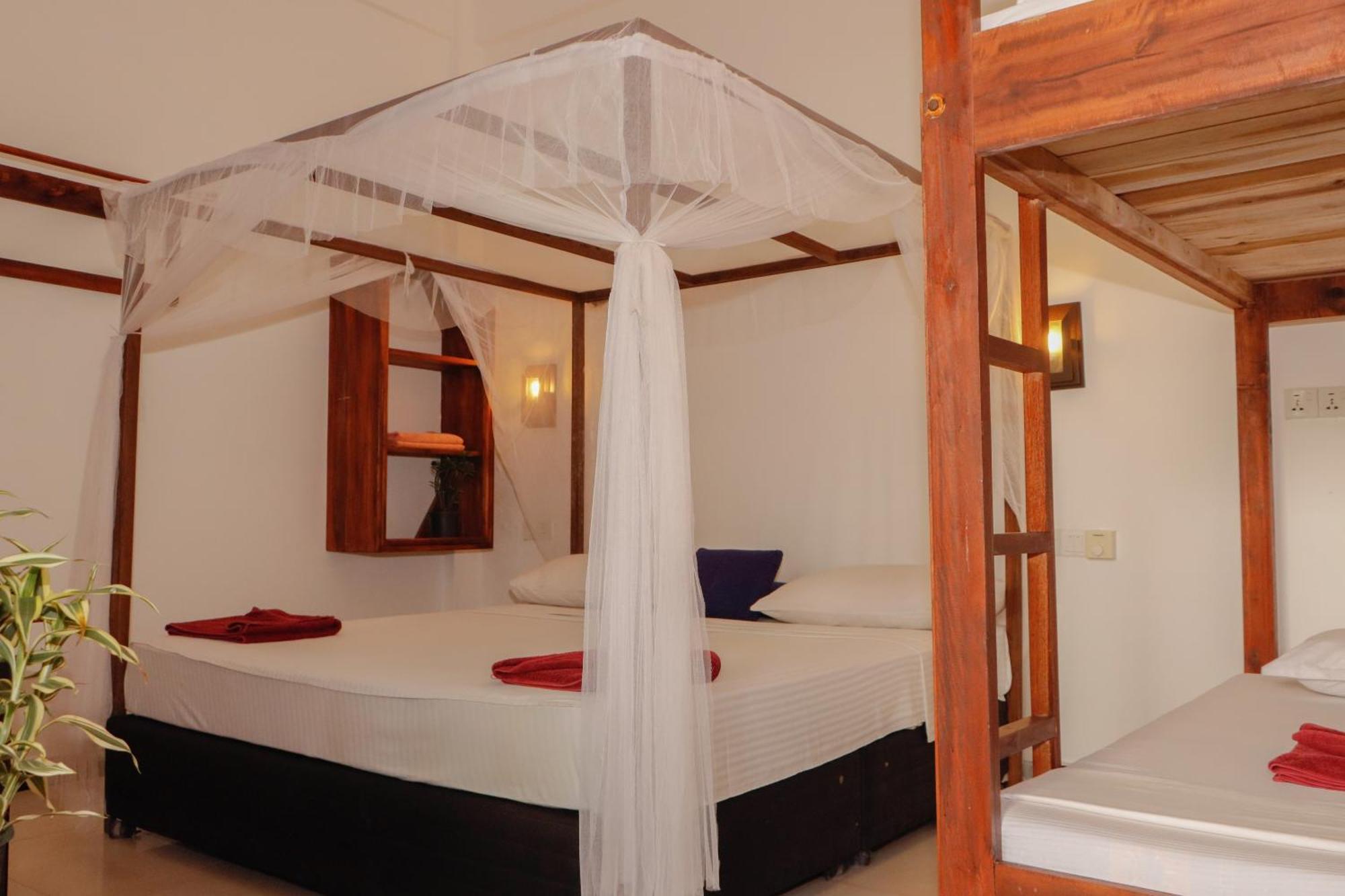 Popoyo Surf Resort Baie d'Arugam Extérieur photo